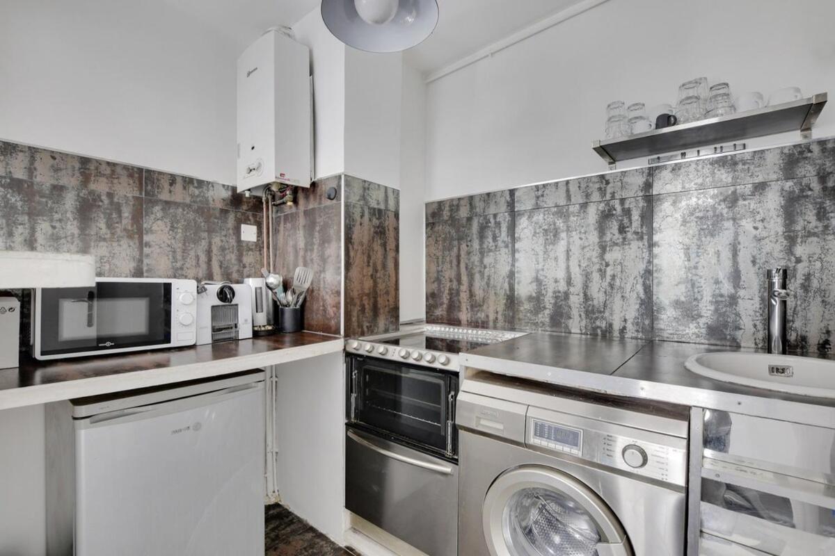 Marais Beaubourg Area Apartment Paris