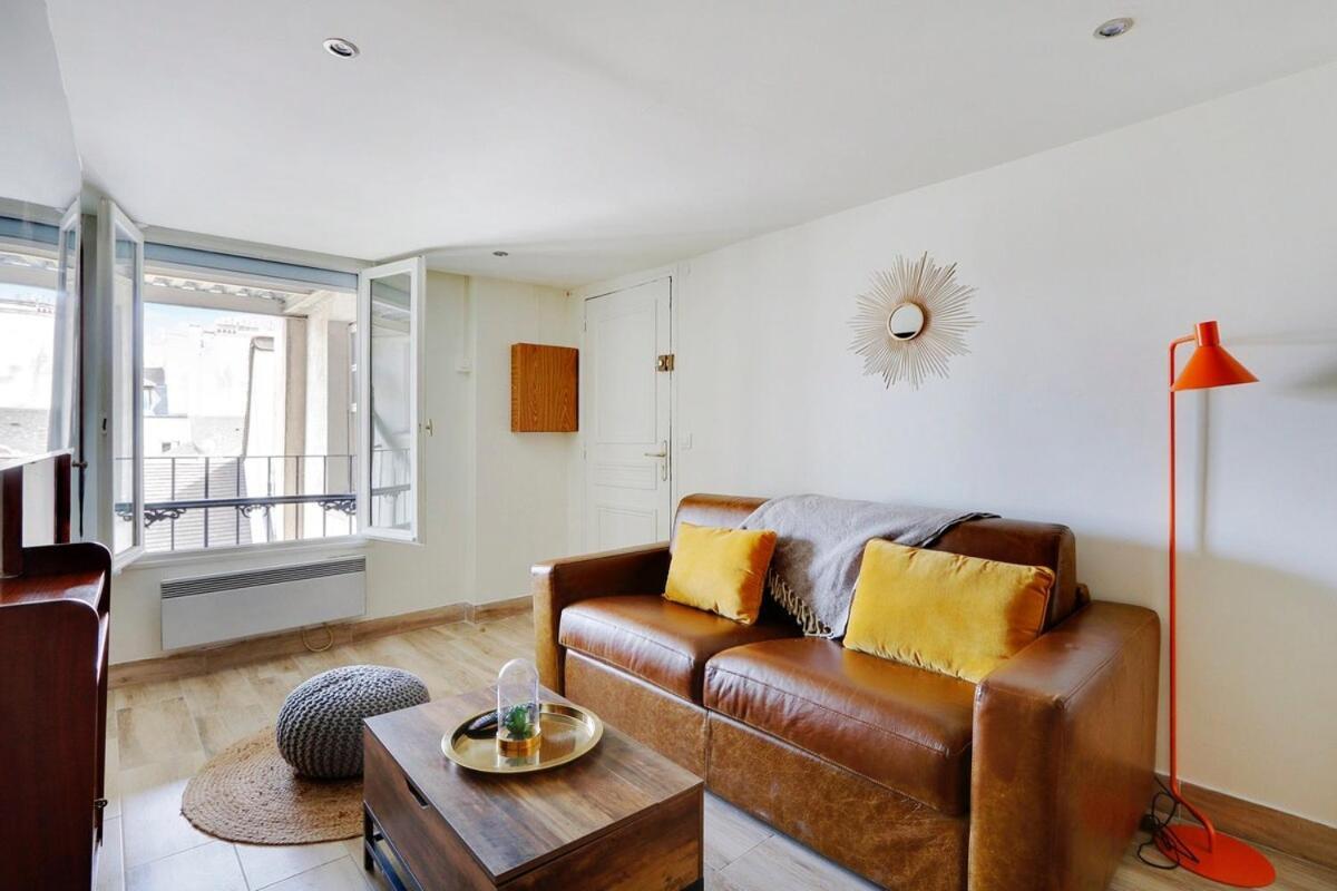 Marais Beaubourg Area Apartment Paris