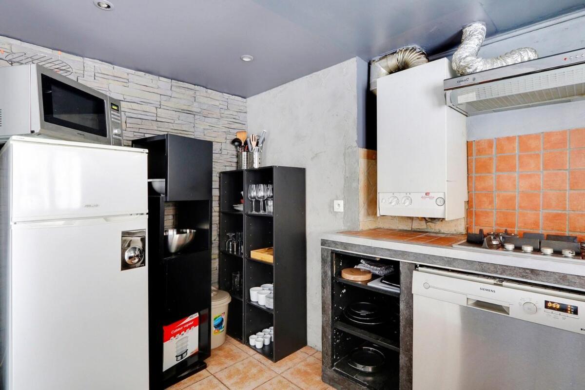 Marais Beaubourg Area Apartment Paris