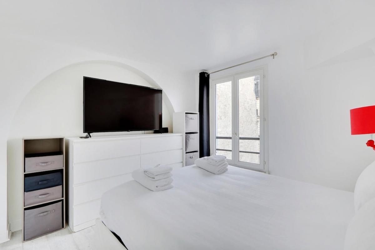 Apartment Marais Beaubourg Area