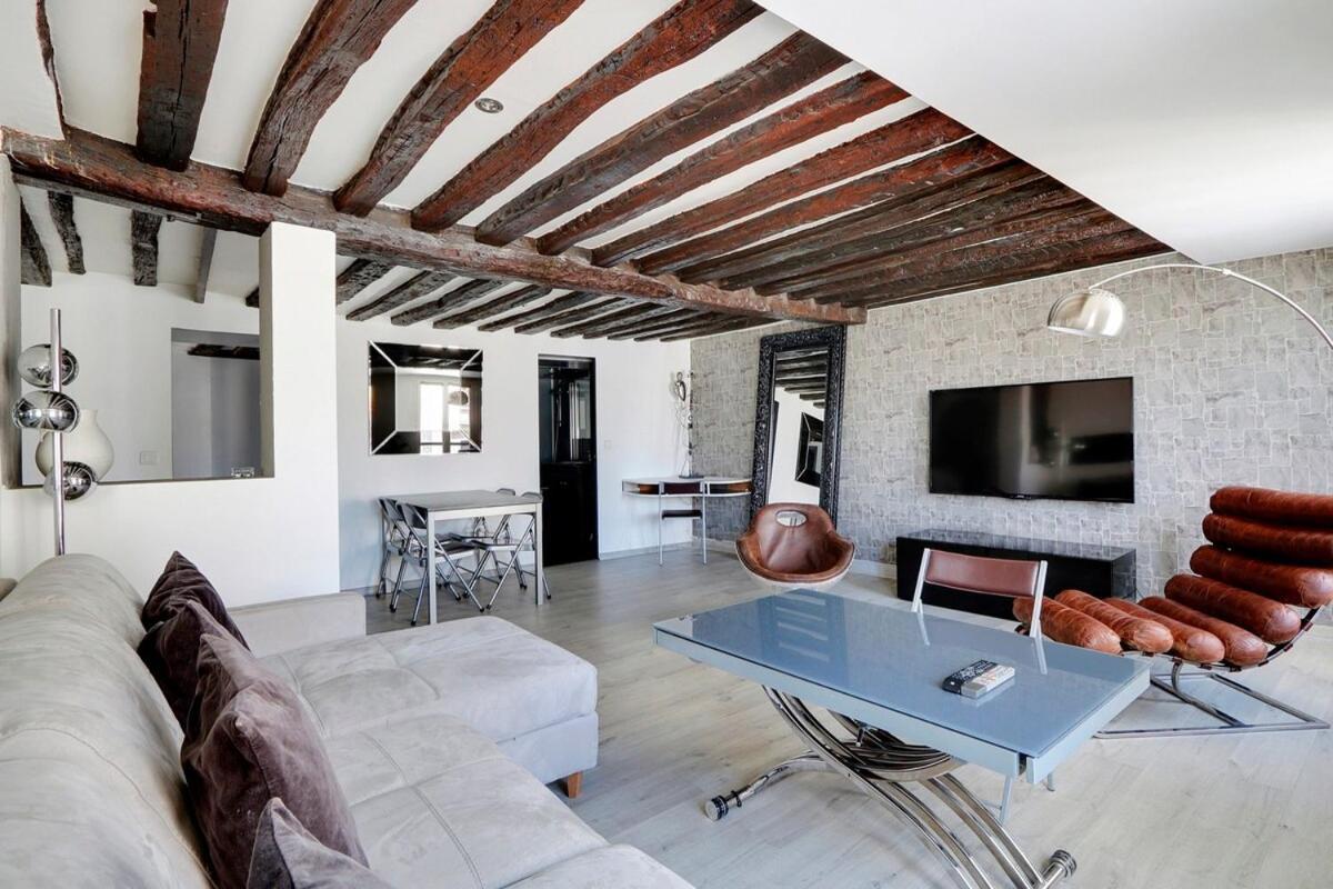 Marais Beaubourg Area Apartment